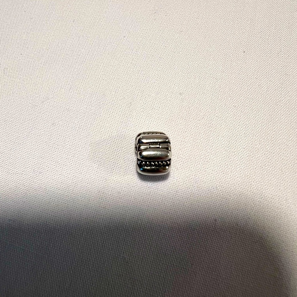 Pandora Crazy Clip Charm in Sterling Silver EUC